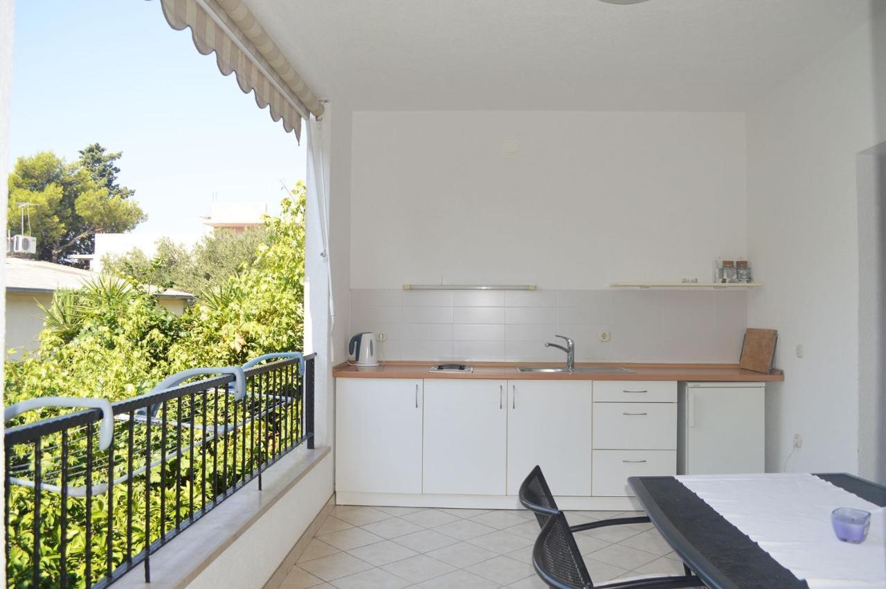 Apartments with a parking space Makarska - 11361 Bagian luar foto